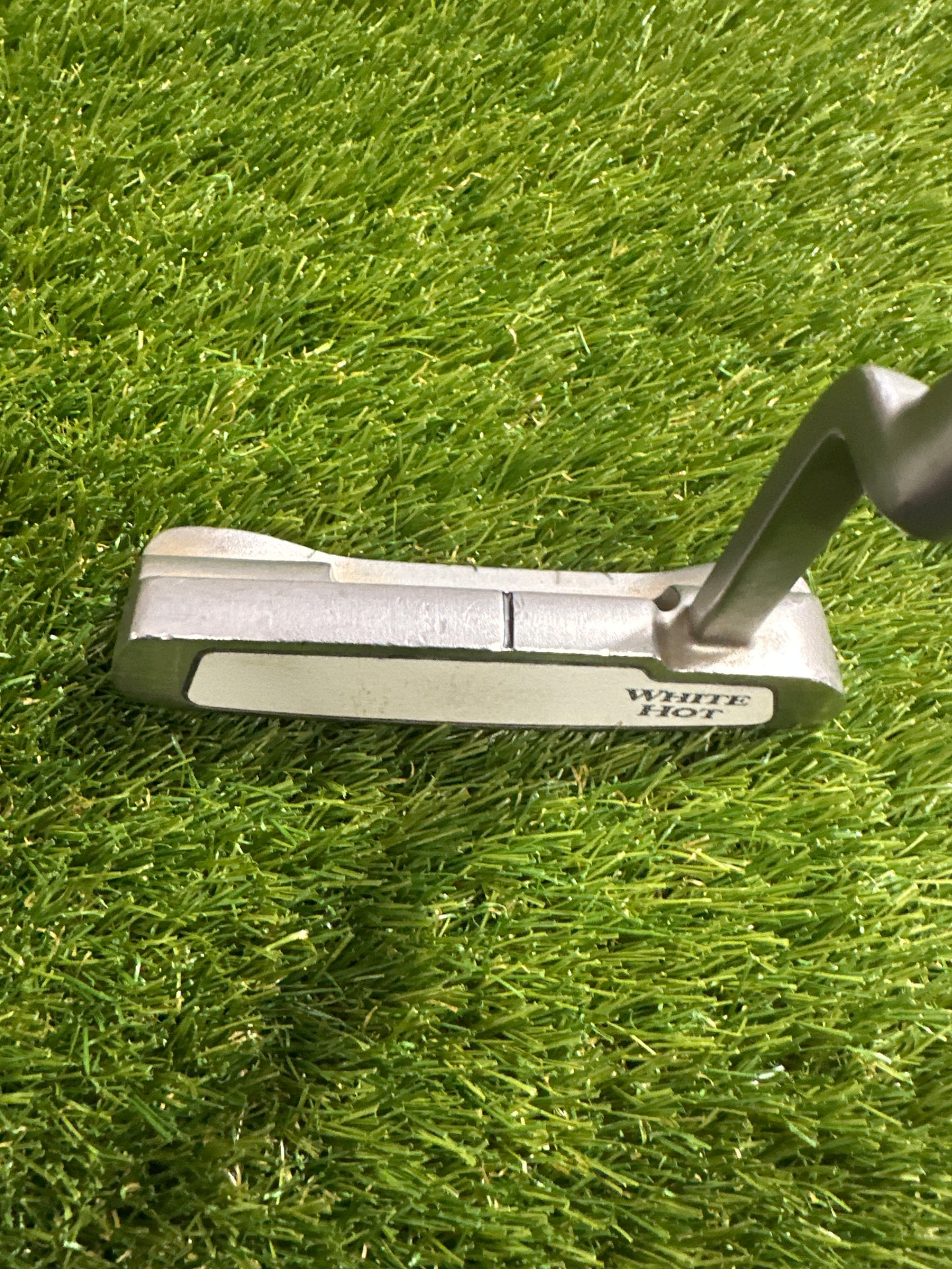 Odyssey White Hot 1 34" Putter