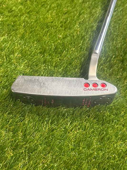 Scotty Cameron Studio Select Newport 2.5 34" Putter