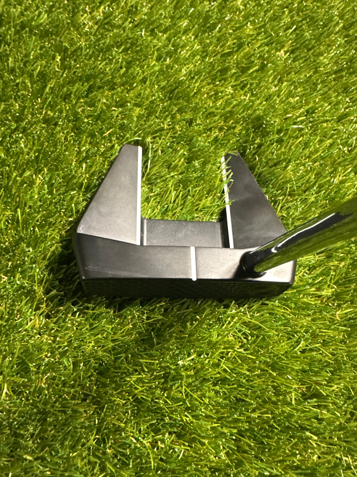 Odyssey Toulon Las Vegas 37" Putter