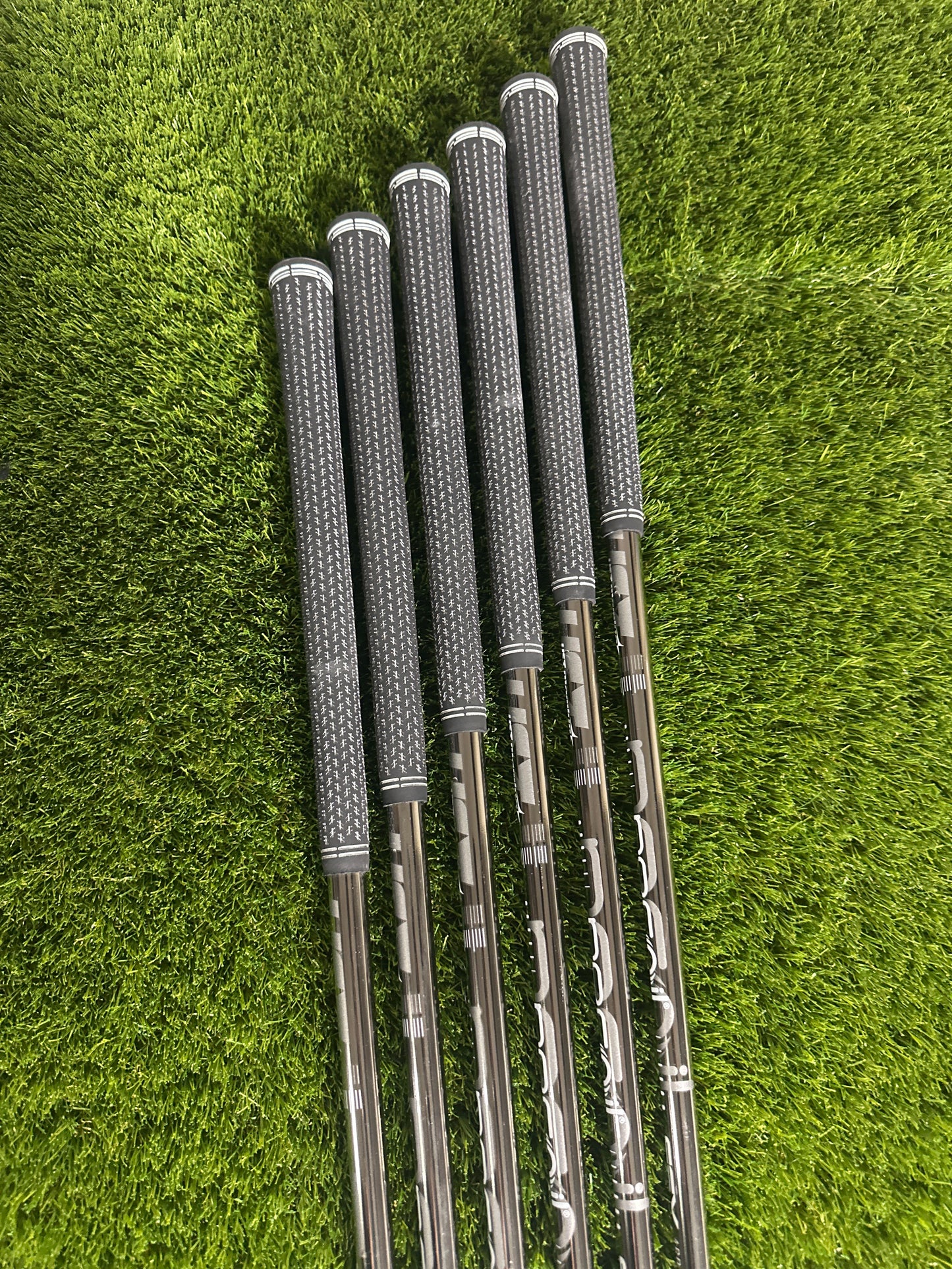 Cobra Dark Speed 6-GW Irons