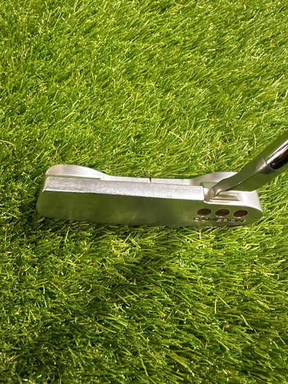 Scotty Cameron Studio Select Newport 1.5 34" Putter