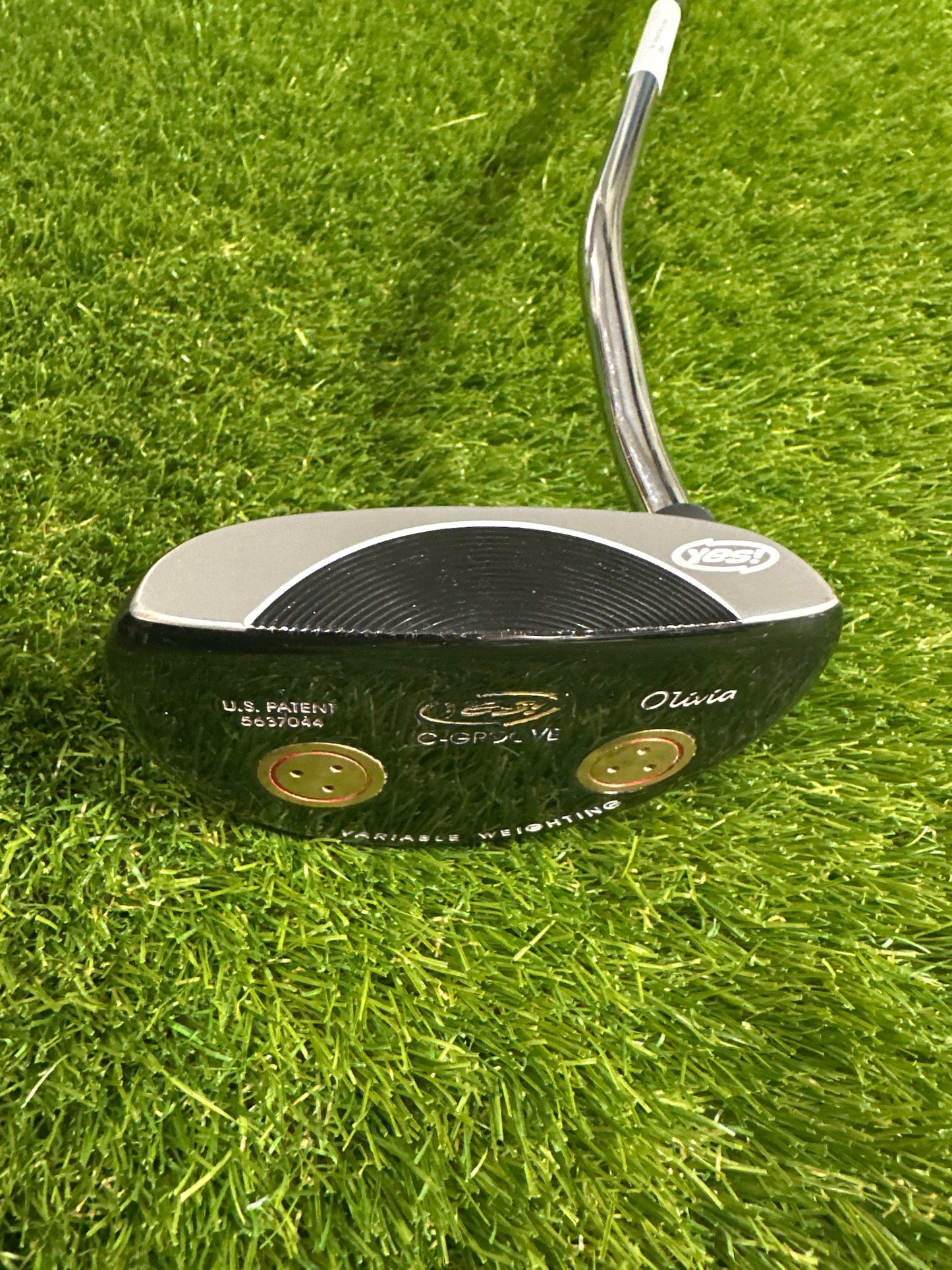 Yes C Groove Olivia 34.5" Putter