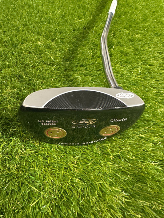 Yes C Groove Olivia 34.5" Putter