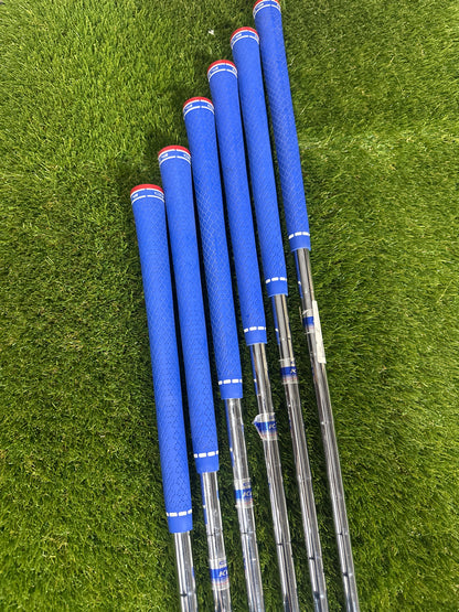 Cobra King F7 One Length 5-PW Irons