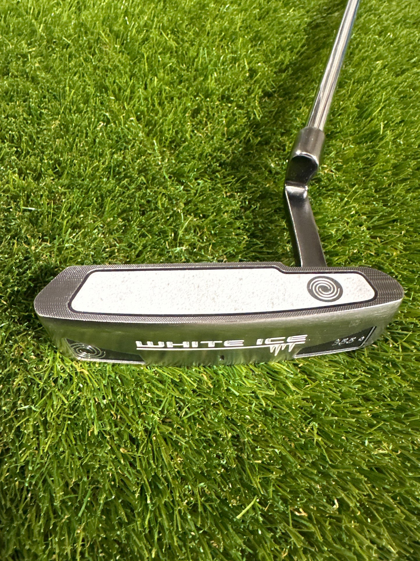 Odyssey White Ice 1 34" Putter