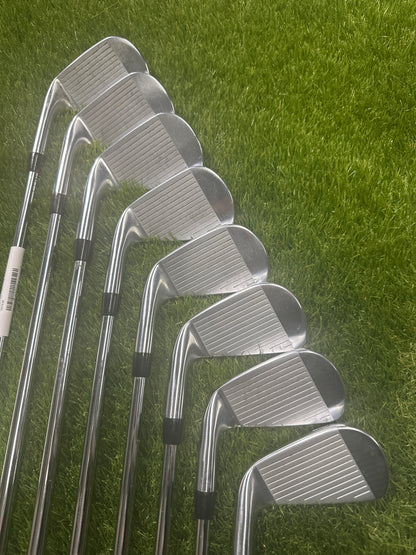 Titleist T150 4-48W Irons