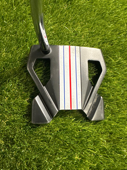 Odyssey Triple Track Ten 33" Putter