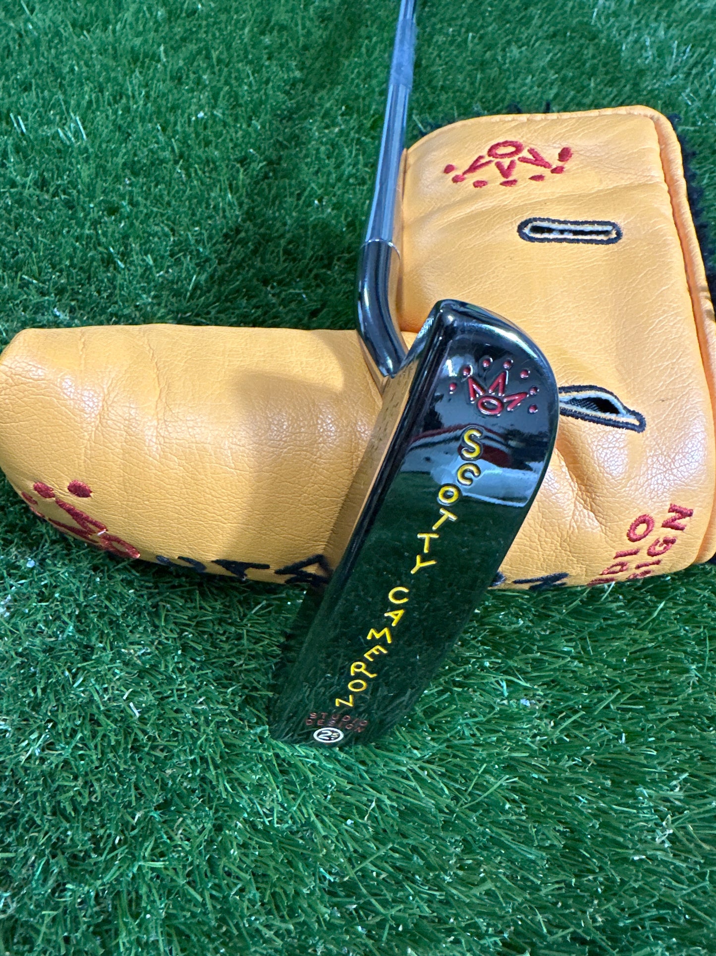 Scotty Cameron Studio Style 2.5 35.5" Putter