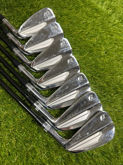 Wilson Staff Model 4-PW Irons