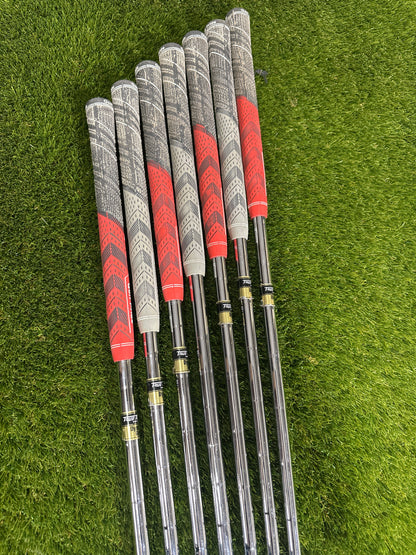 Cleveland CG16 Tour 4-PW Irons