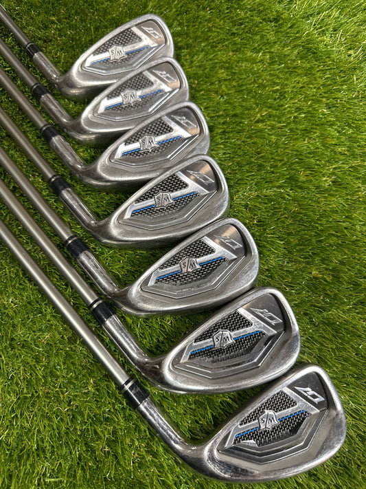 Wilson D7 5-GW Irons
