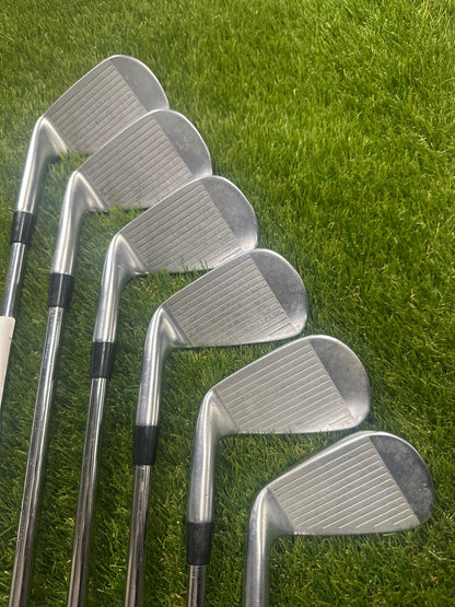 Callaway Apex Pro 5-PW Irons