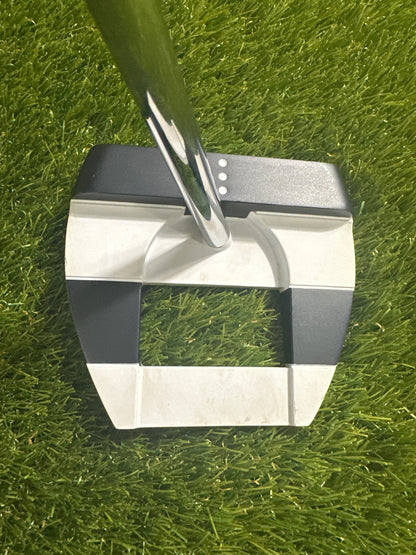 Odyssey Square 2 Square Jailbird Cruiser 36" Putter