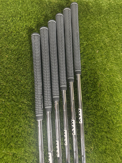 TaylorMade Sim 2 Max 5-PW Irons