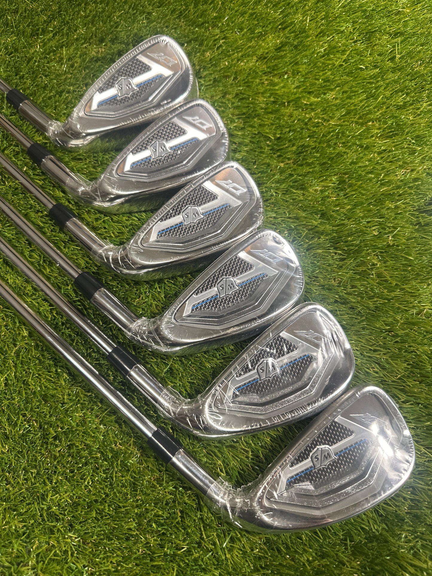 Wilson D7 5-PW Irons