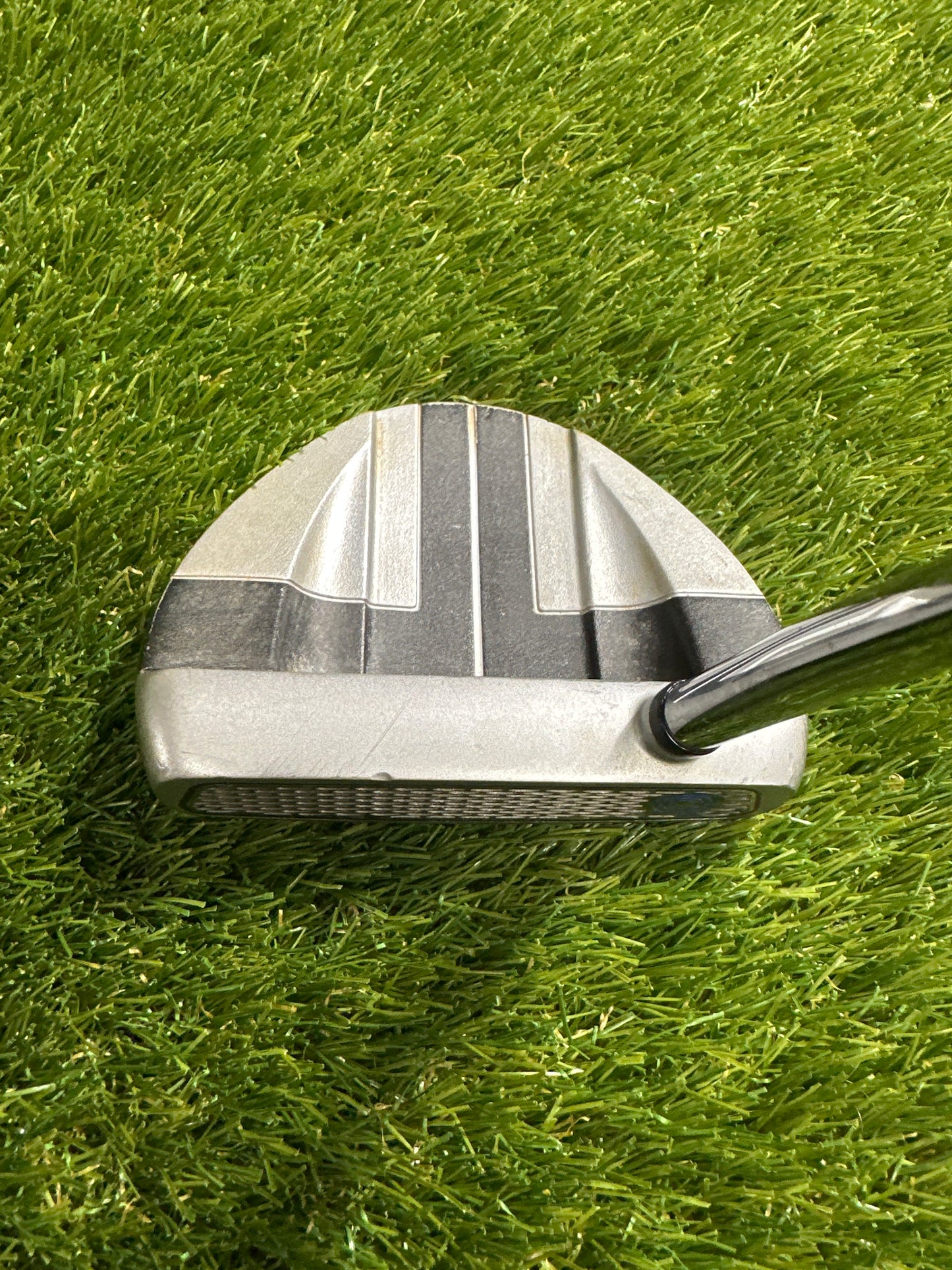 Odyssey Works V Line 34" Putter