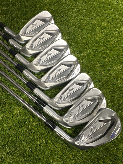 Mizuno JPX 900 4-PW Irons