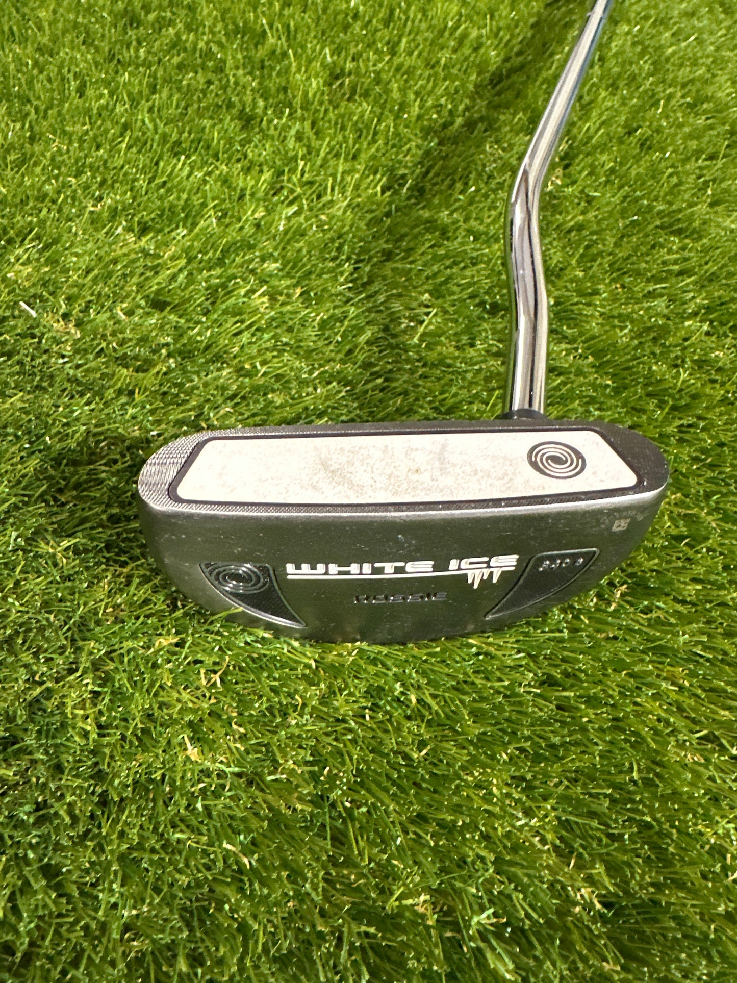 Odyssey White Ice Rossie 32" Putter