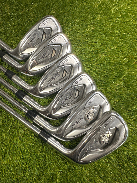 Titleist T200 6-48W Irons