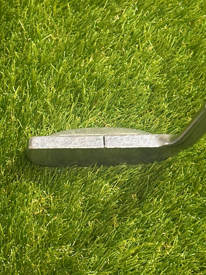 Wilson Staff 8818 35" Putter