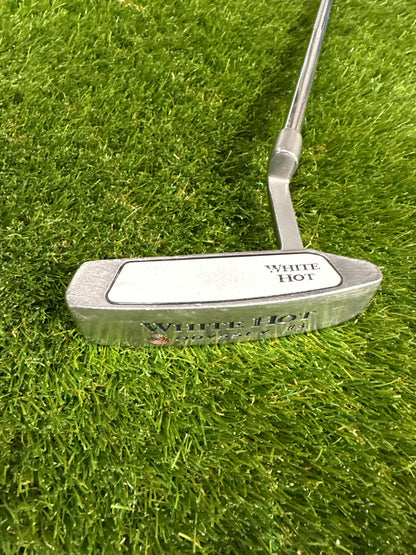 Odyssey White Hot 3 34" Putter