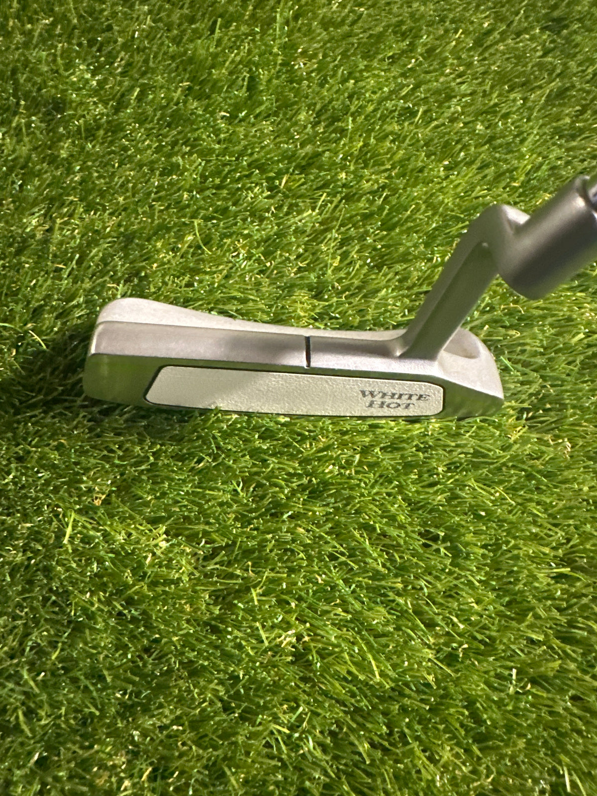 Odyssey White Hot 3 35" Putter