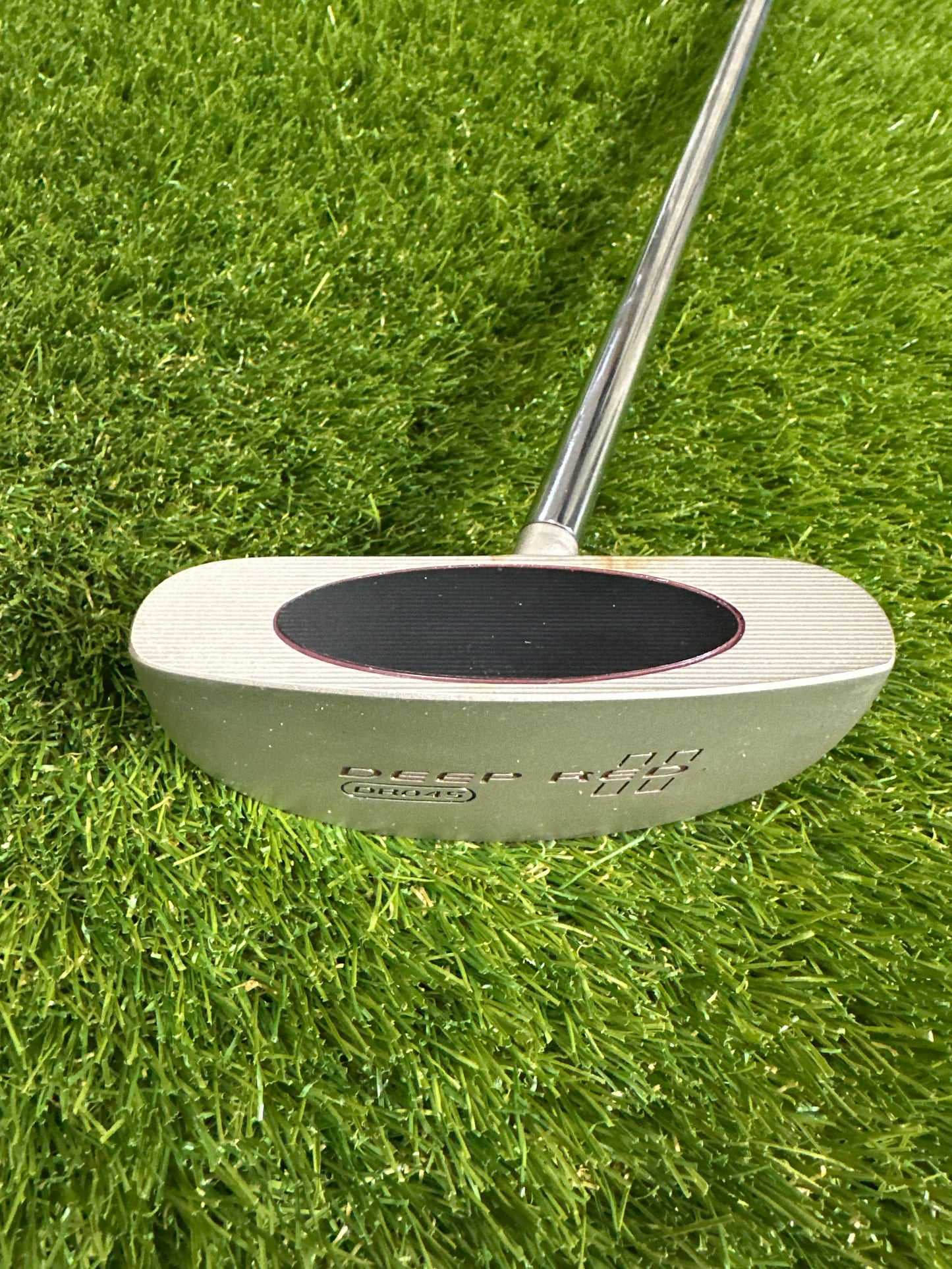 Wilson Deep Red 34.5" Putter