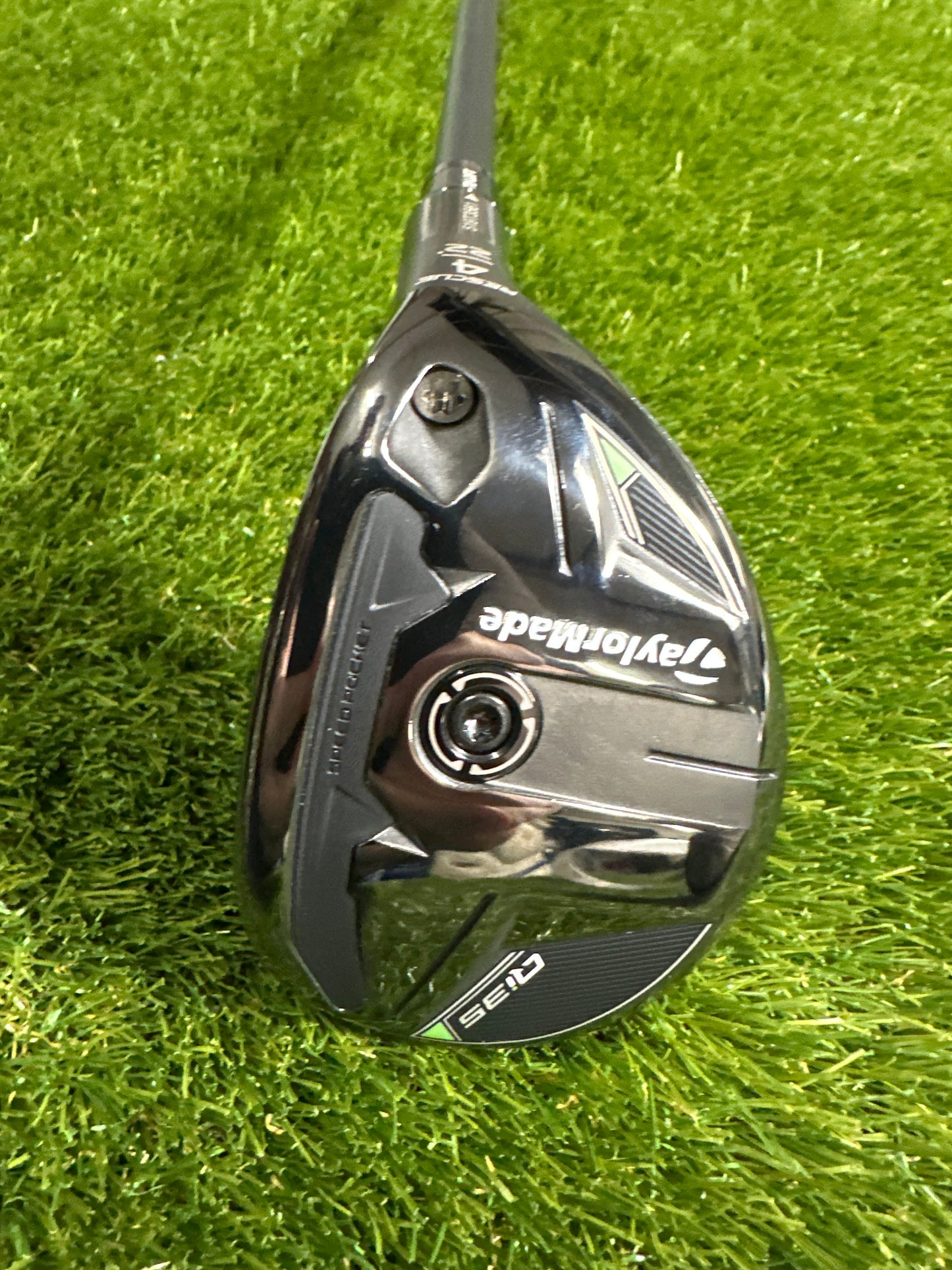 TaylorMade Qi35 4/22 HYB