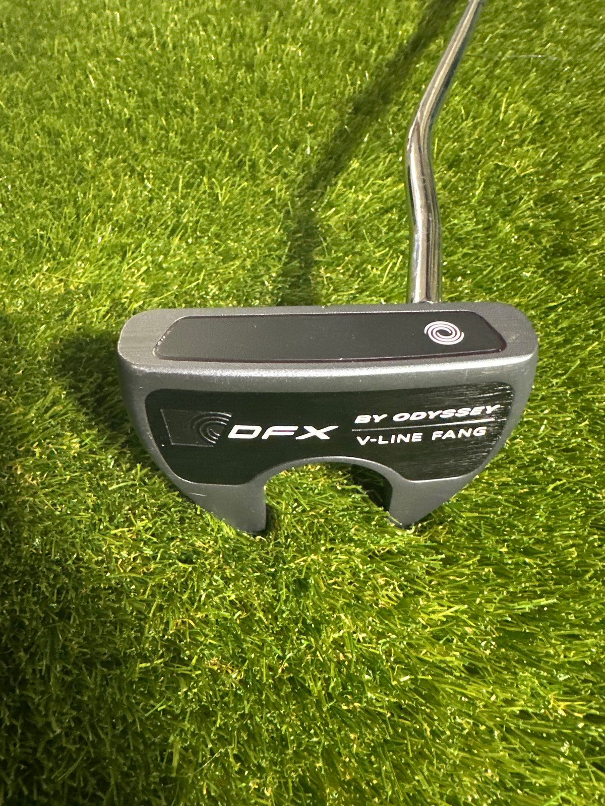 Odyssey DFX V Line Fang 34" Putter