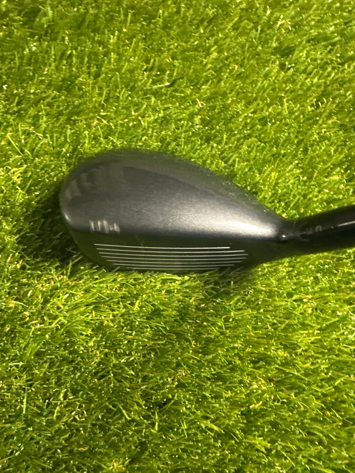Titleist H2 818 17 HYB