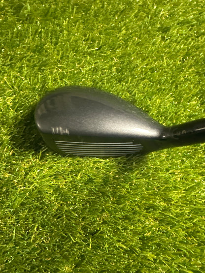 Titleist H2 818 17 HYB