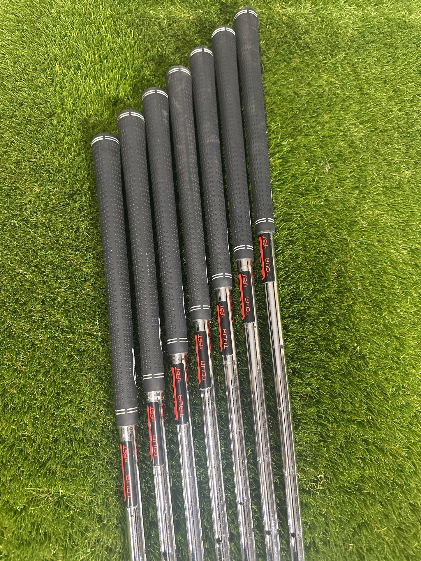Wilson FG Tour V2 4-PW Irons