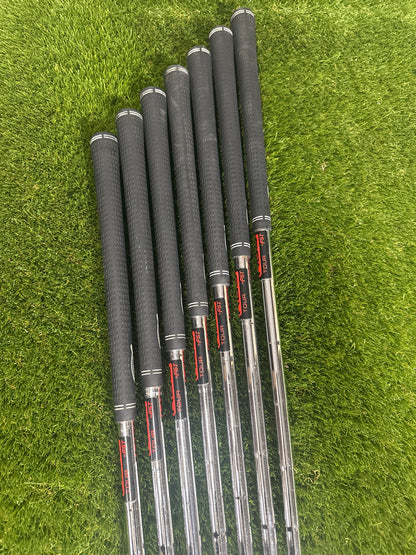Wilson FG Tour V2 4-PW Irons