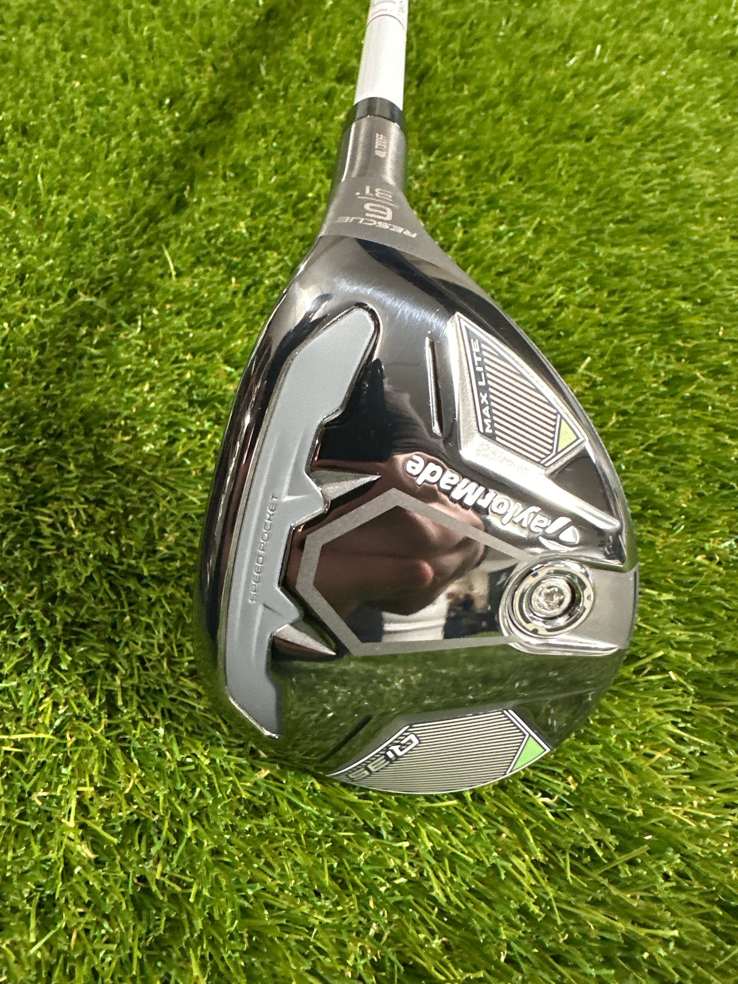 TaylorMade Qi35 Max Lite Rescue 6/31 HYB