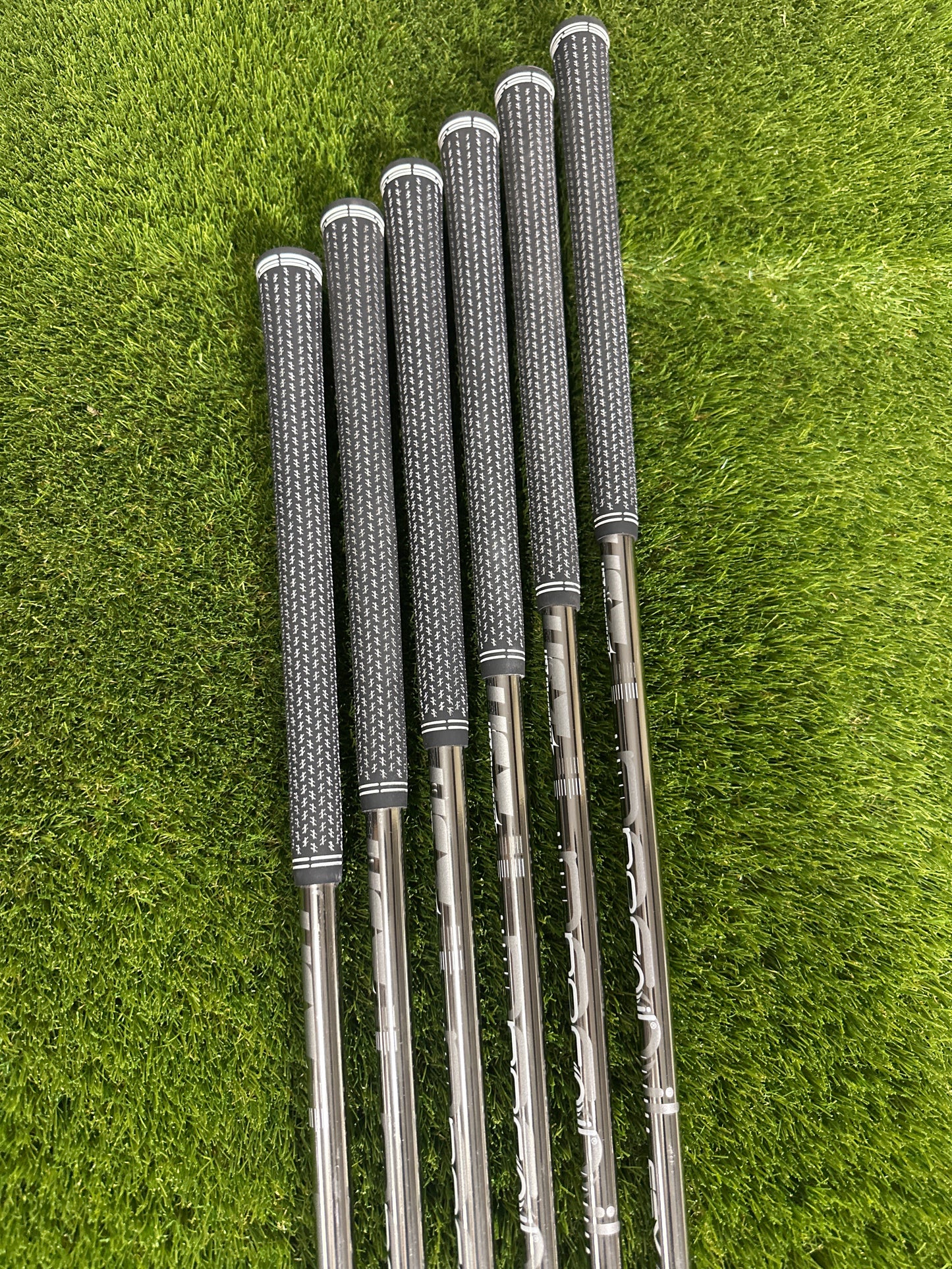 Cobra Dark Speed 6-GW Irons