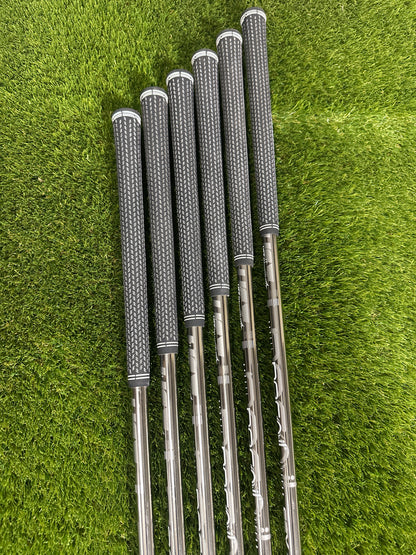 Cobra Dark Speed 6-GW Irons