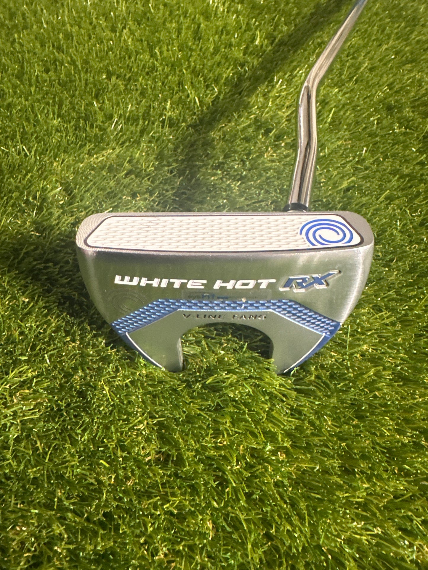 Odyssey White Hot RX V Line Fang 34" Putter