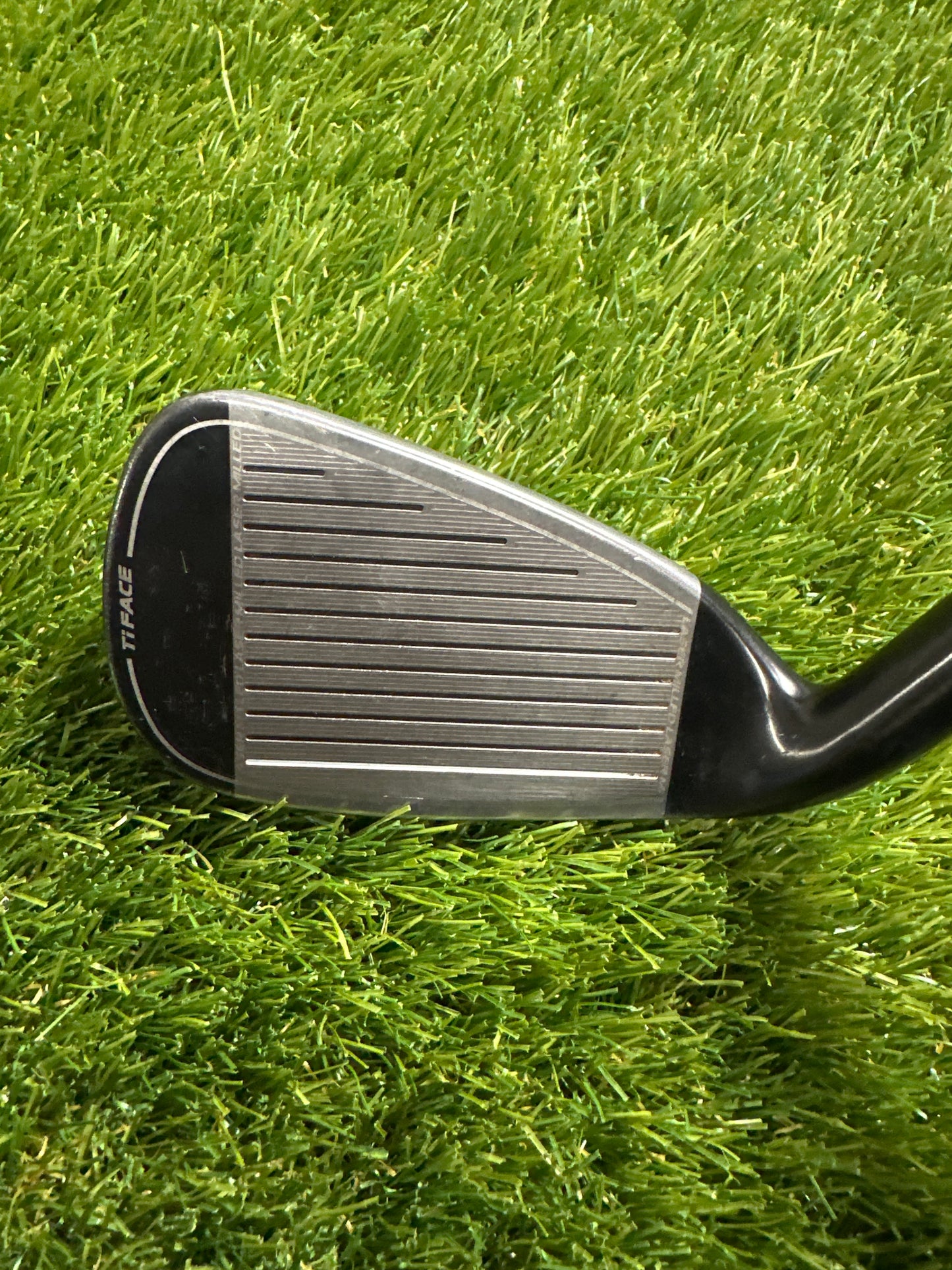 Cleveland Black 5/24 Iron