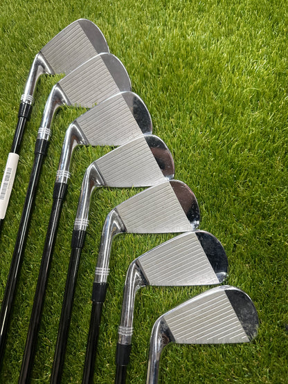 Wilson Staff Model 4-PW Irons