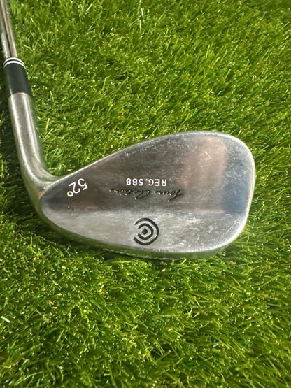 Cleveland Tour Action Reg 588 52 Wedge