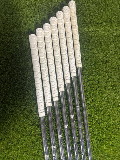 Mizuno JPX EZ 4-PW Irons