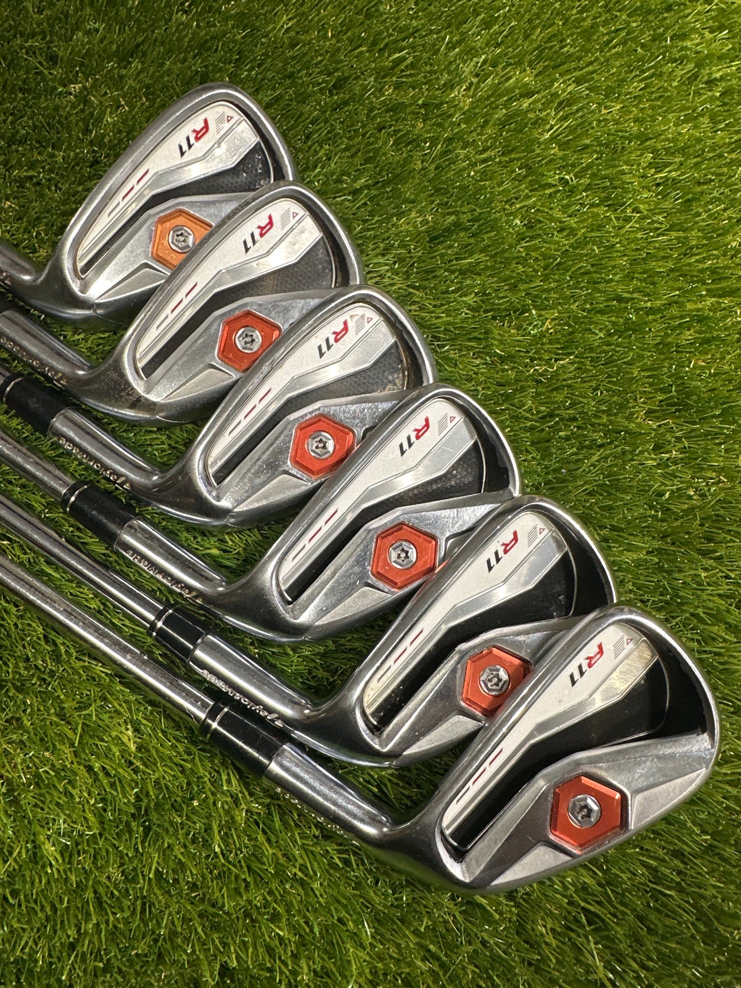 TaylorMade R11 5-PW Irons