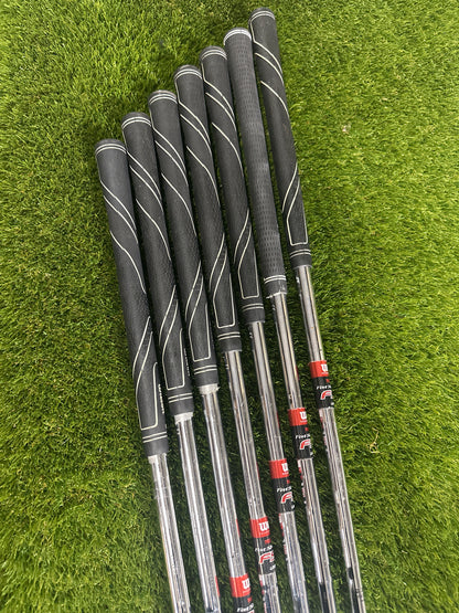 Wilson Fatshaft FSX2 5-SW Irons