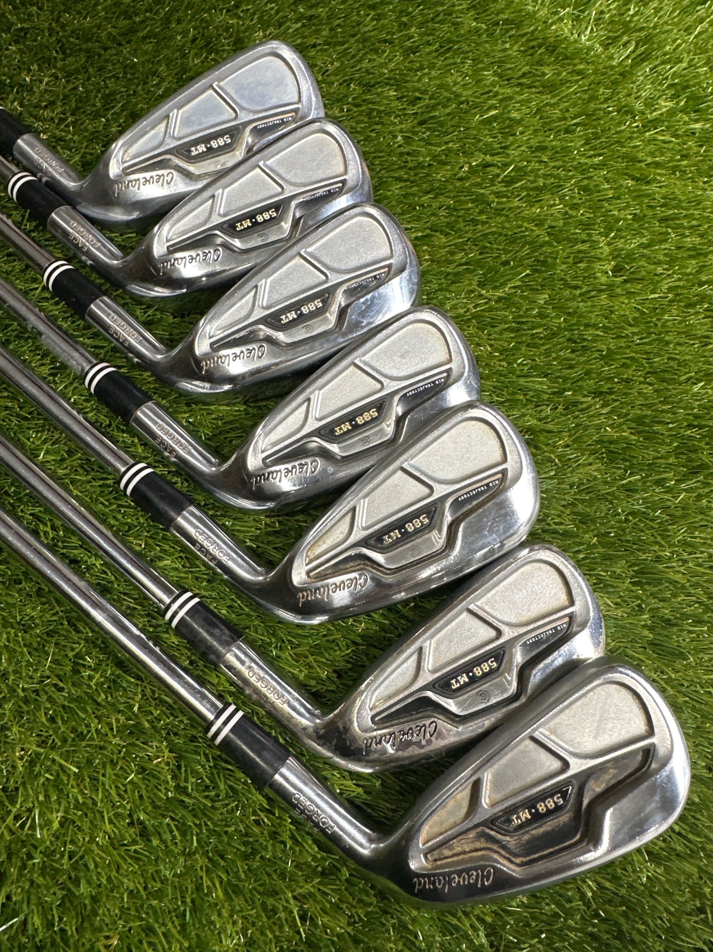 Cleveland 588 MT 4-PW Irons