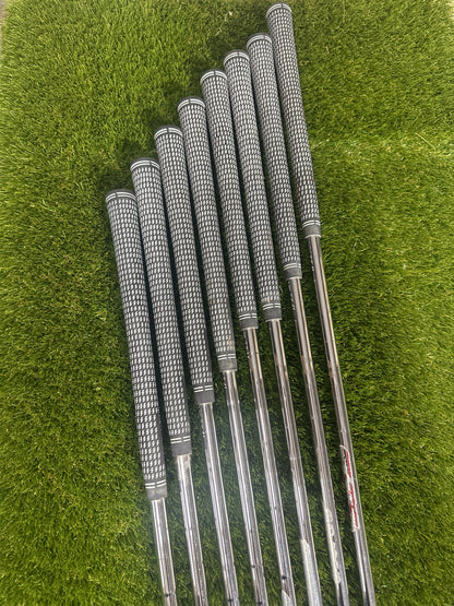 Wilson Di7 4-SW Irons