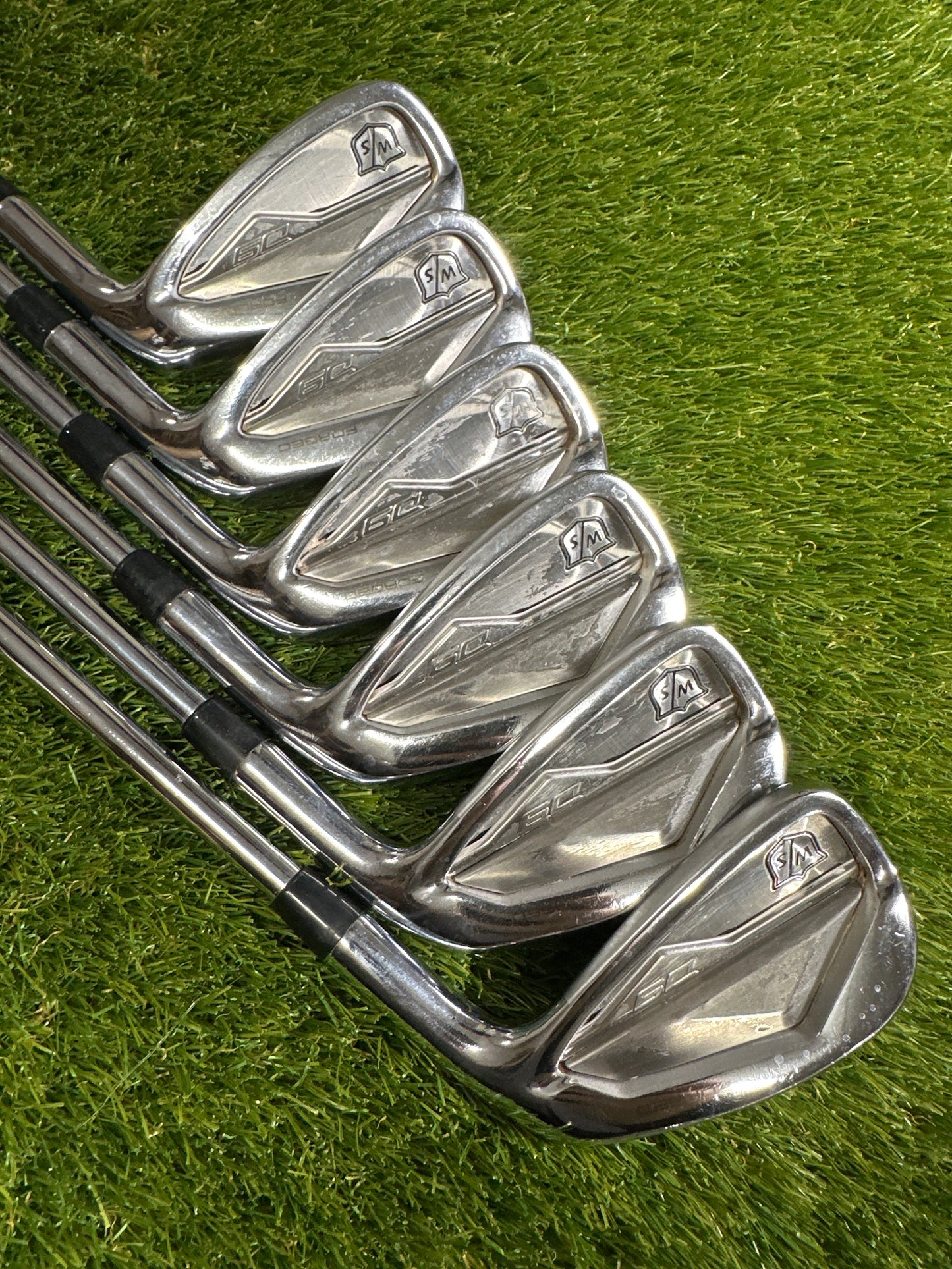 Wilson Staff D9 Forged 5-PW Irons
