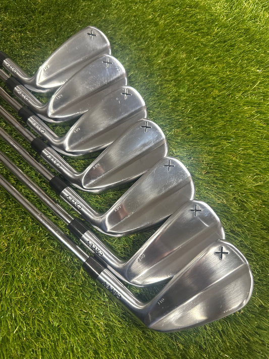 Caley X 01T 4-PW Irons