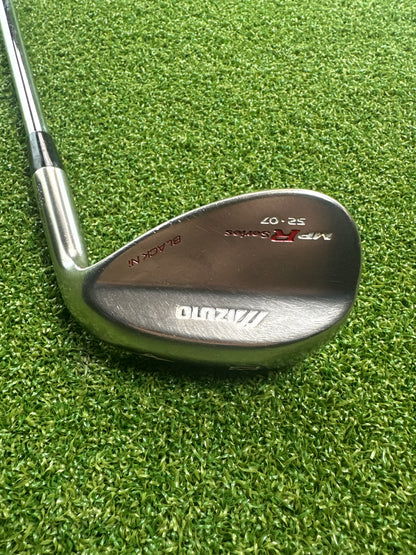 Mizuno MP R Series Black NI 52/07 Wedge