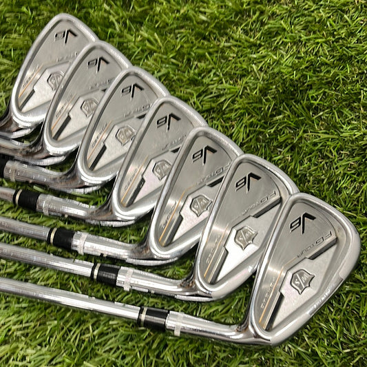 Wilson Staff FG Tour Forged Irons 4-PW