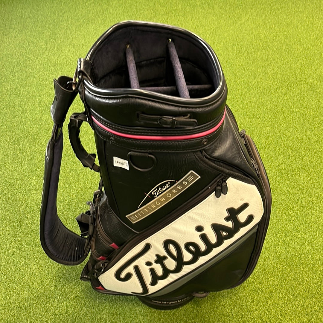 Titleist Fitting Wht/Blk/Red Bag